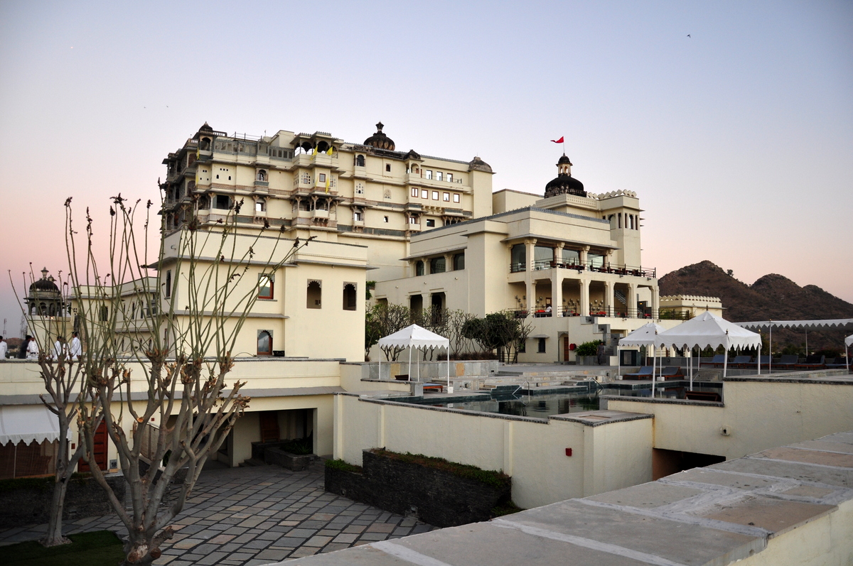 Devi garh palace hotel