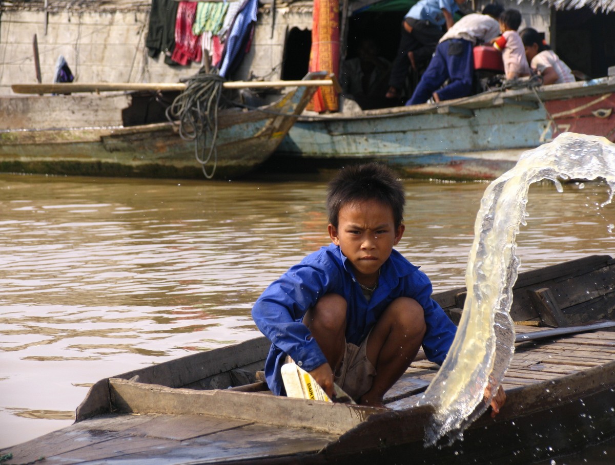 Cambodia in Photos: Floating Village
