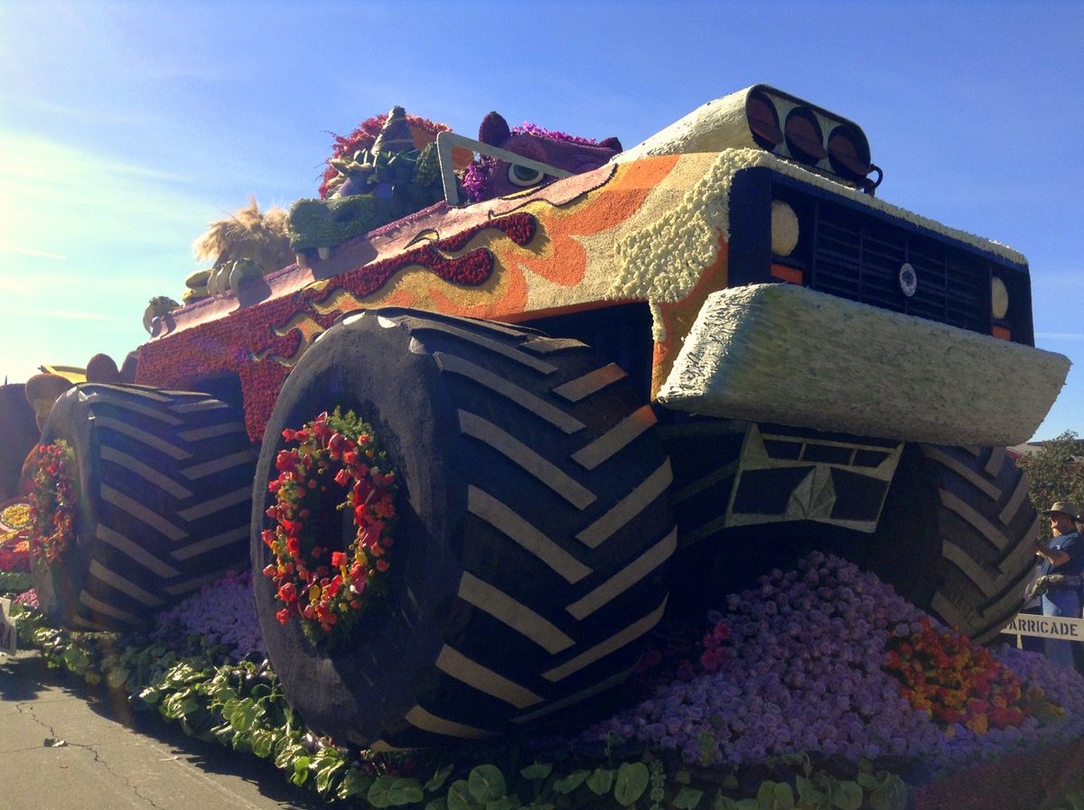 Rose Bowl Float - Los Angeles Holiday Activities & Events