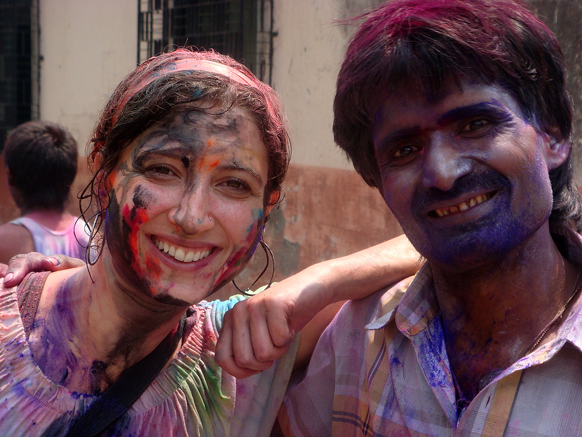 Tips to celebrate Holi in India