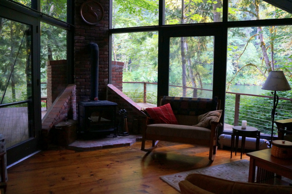 7 Must Visit Spots on the McKenzie River, Oregon No Back Home