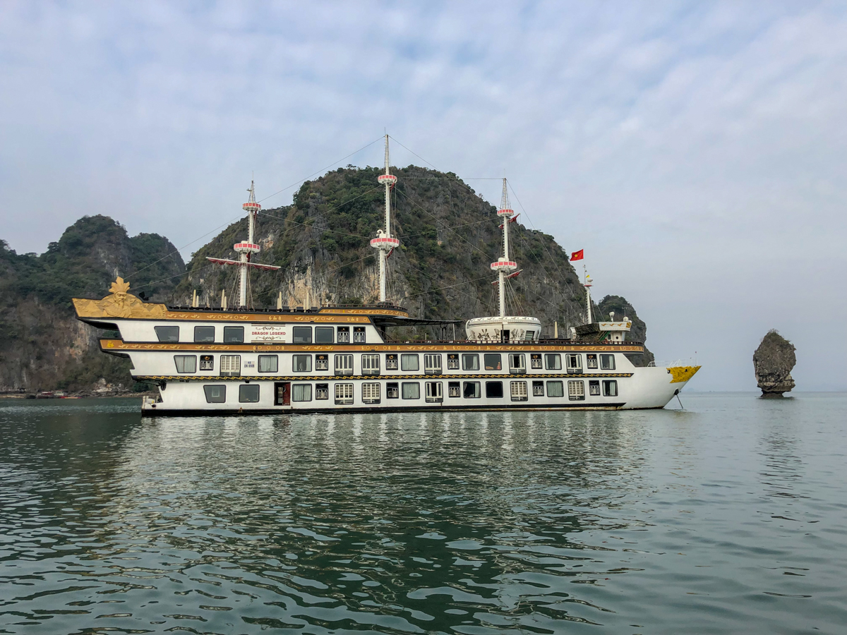 Halong Bay Luxury Cruise with Indochina Junk